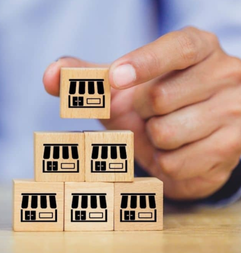 Top Franchises to Invest in 2025: Low-Cost, High-ROI Opportunities for Entrepreneurs